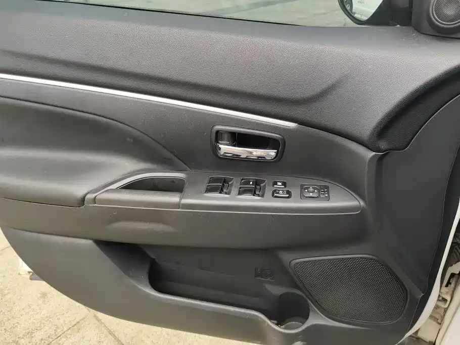 Mitsubishi ASX — миниатюра 7