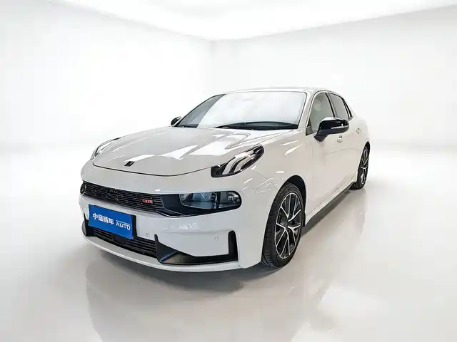 2020 Lynk & Co 03