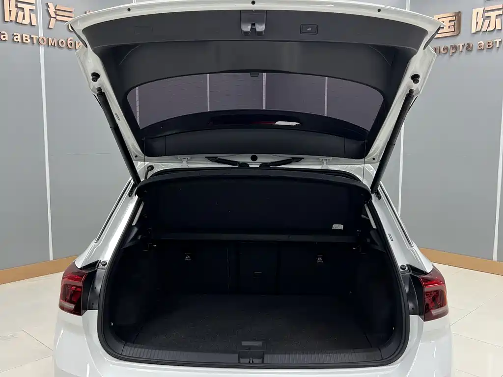 Volkswagen T-Roc 280TSI DSG 2WD Comfort Enjoy PLUS, фото 23