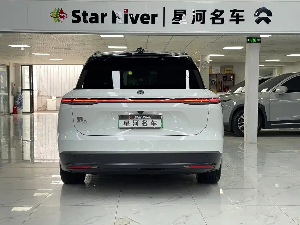 NIO ES8 — миниатюра 6