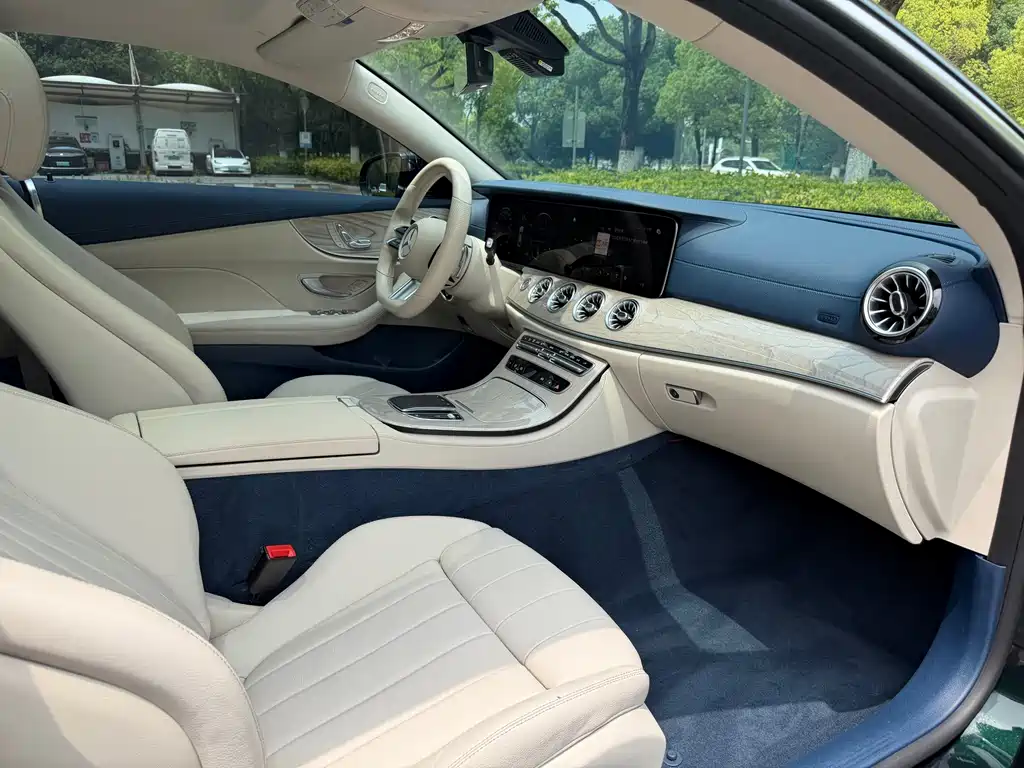 Mercedes-Benz E-Class (Import) — миниатюра 13