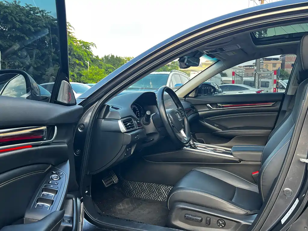 Honda Accord — миниатюра 4