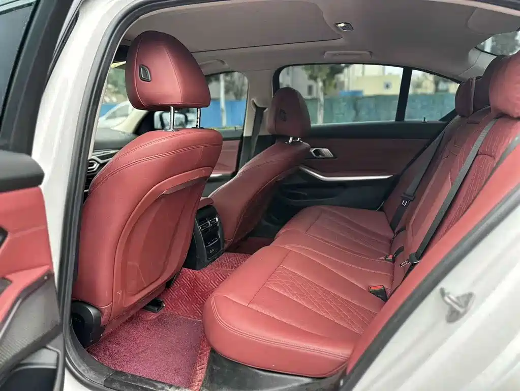 BMW 3 Series — миниатюра 5