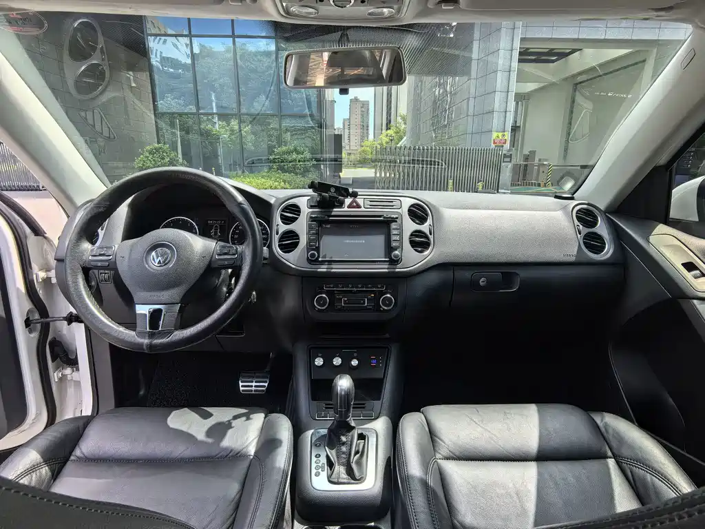 Volkswagen Tiguan — миниатюра 6
