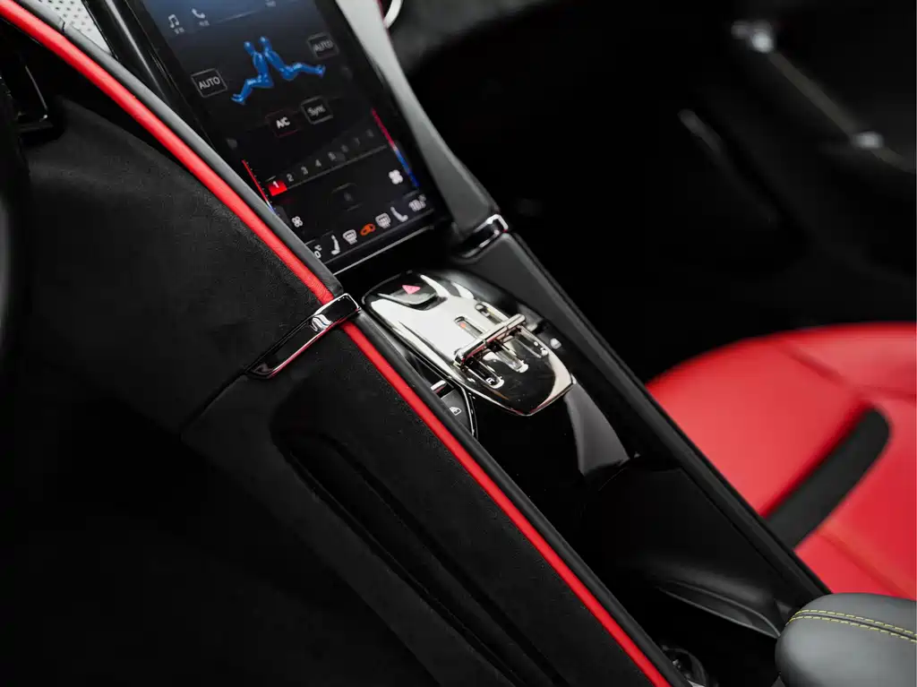 Ferrari Roma — миниатюра 13