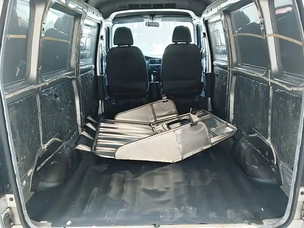 Wuling Rongguang — миниатюра 19