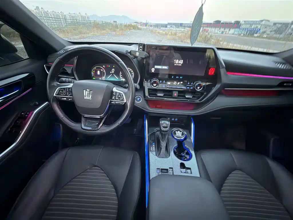 Toyota Crown Kluger — миниатюра 9