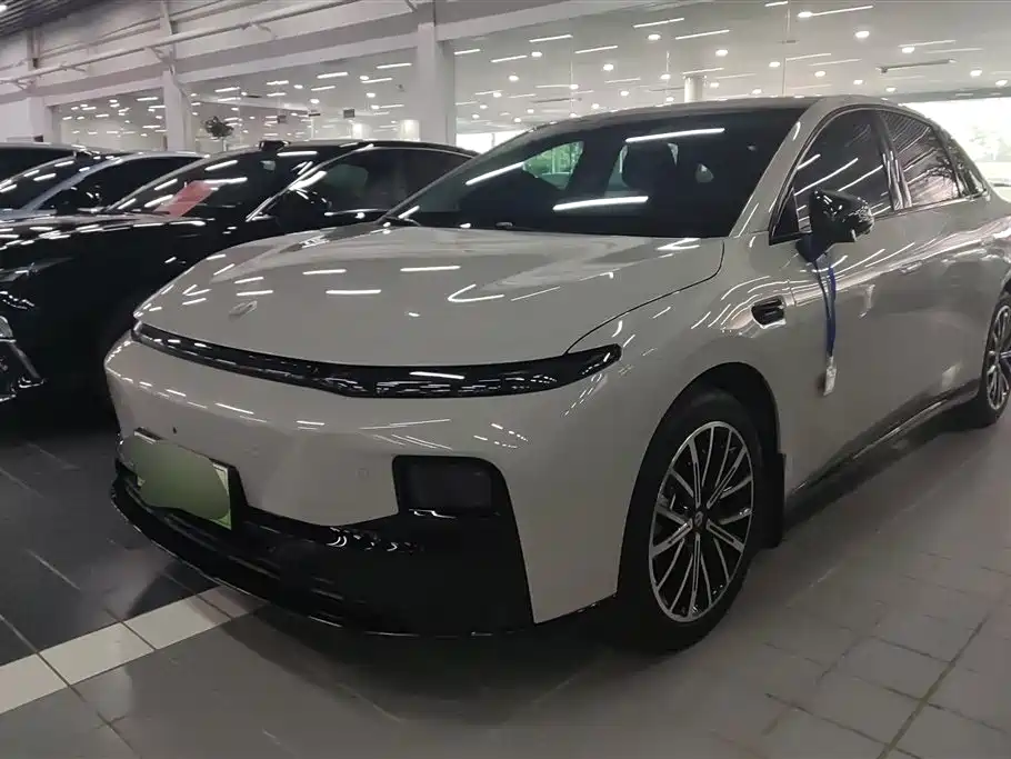 Leapmotor B01