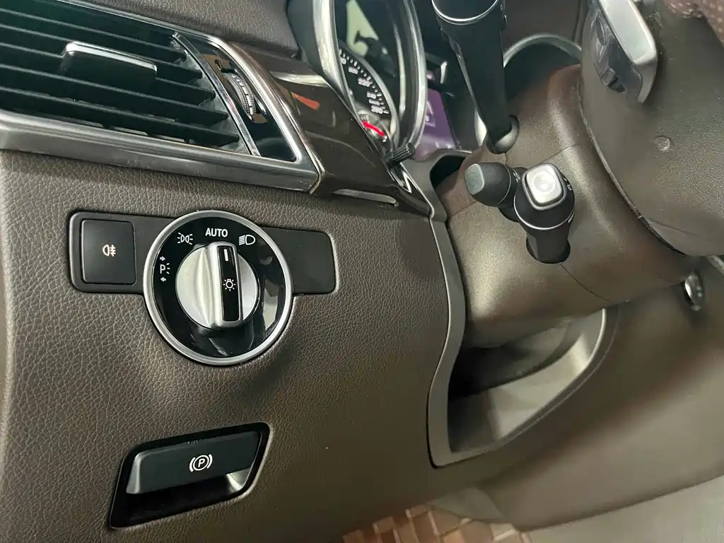 Mercedes-Benz GLS — миниатюра 4