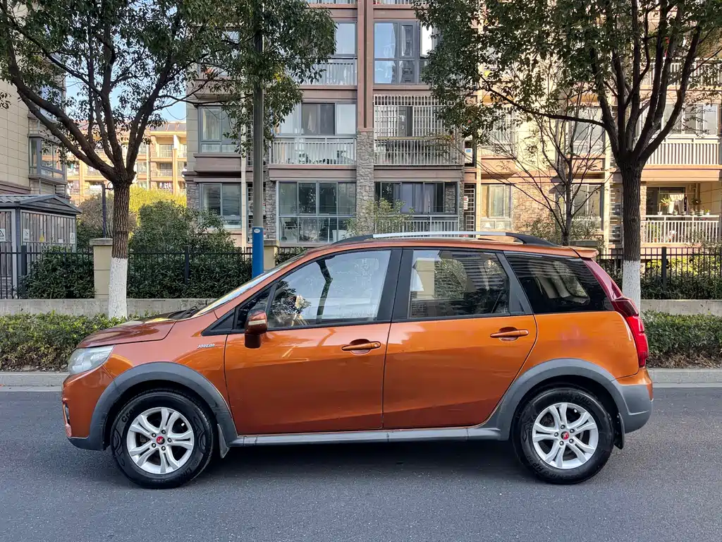 Dongfeng X3 2015 1.5L Comfort