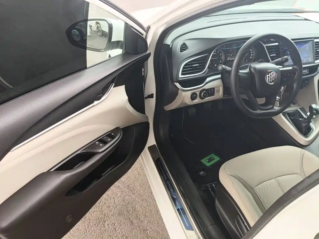 Buick Excelle — миниатюра 16