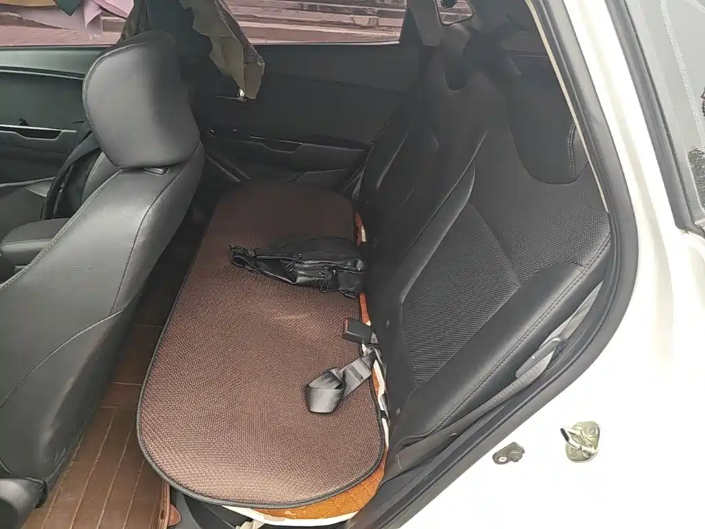 Kia K2 — миниатюра 17