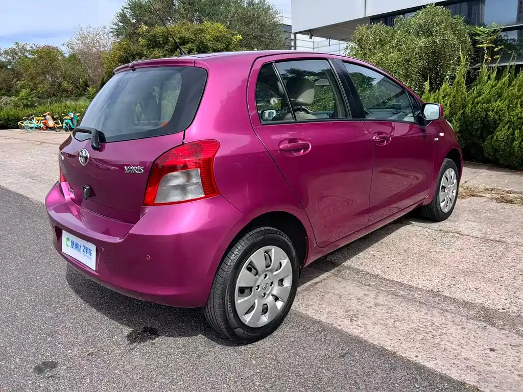 Toyota Yaris — миниатюра 26