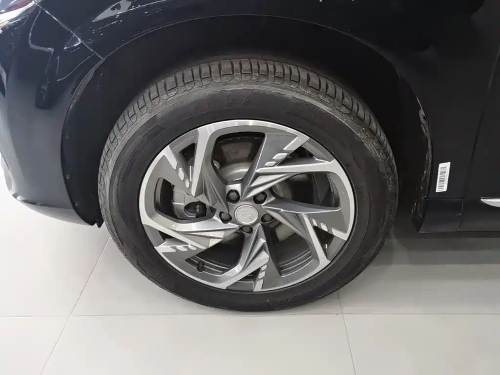 Hongqi Hongqi HS3 PHEV — миниатюра 23