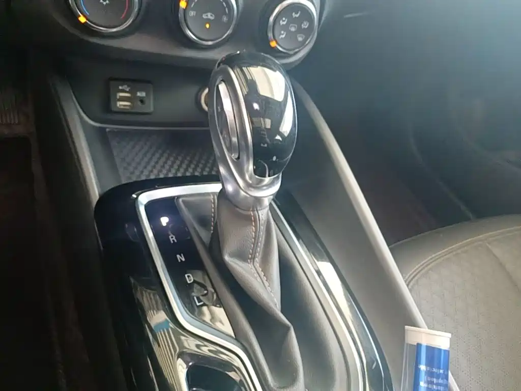 Buick Verano — миниатюра 14