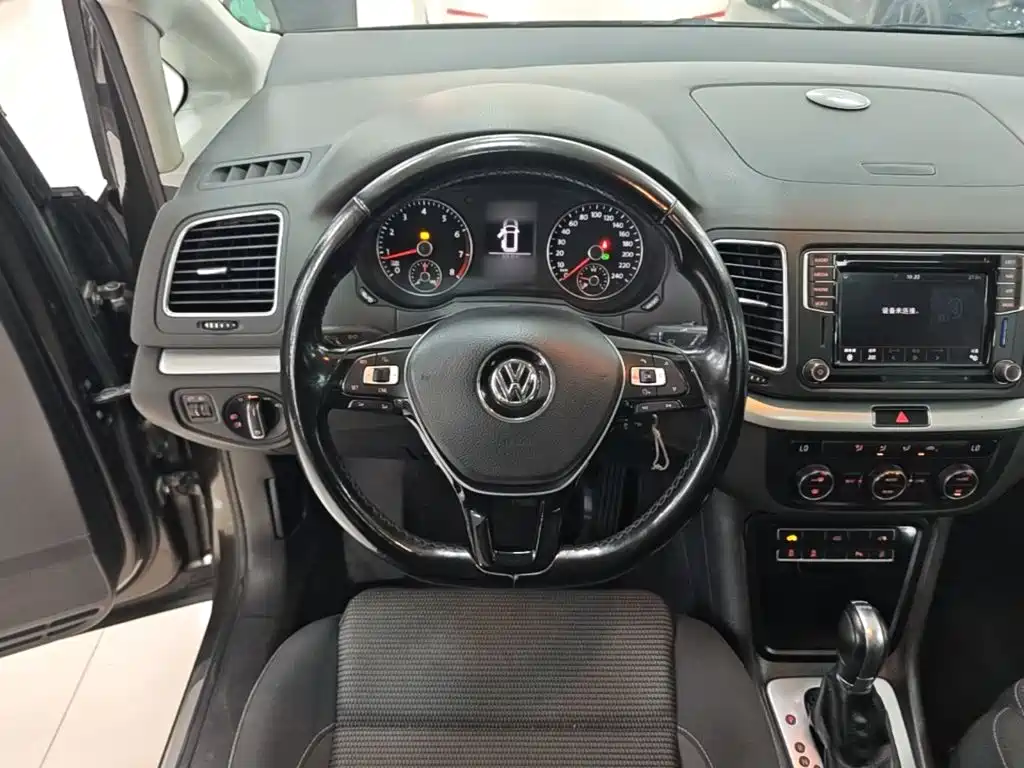 Volkswagen Sharan — миниатюра 11