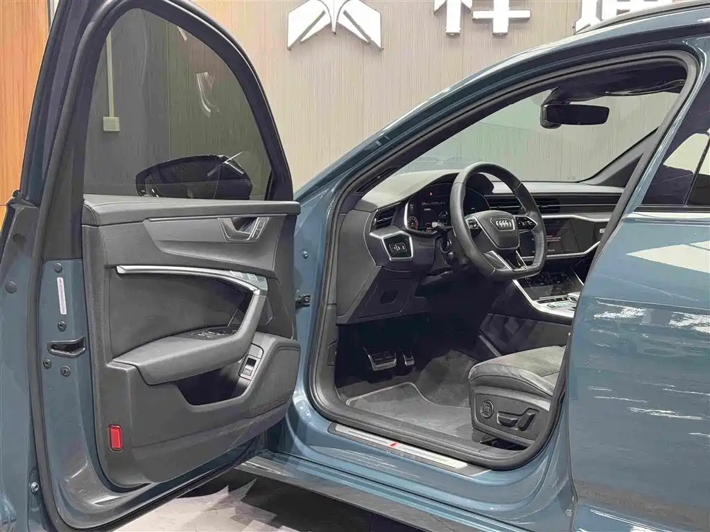 Audi A6 2021 Avant 45 TFSI