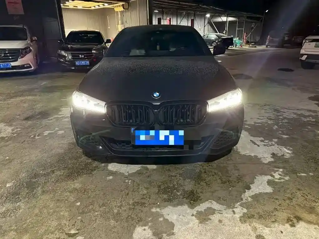 BMW 5 Series — миниатюра 2
