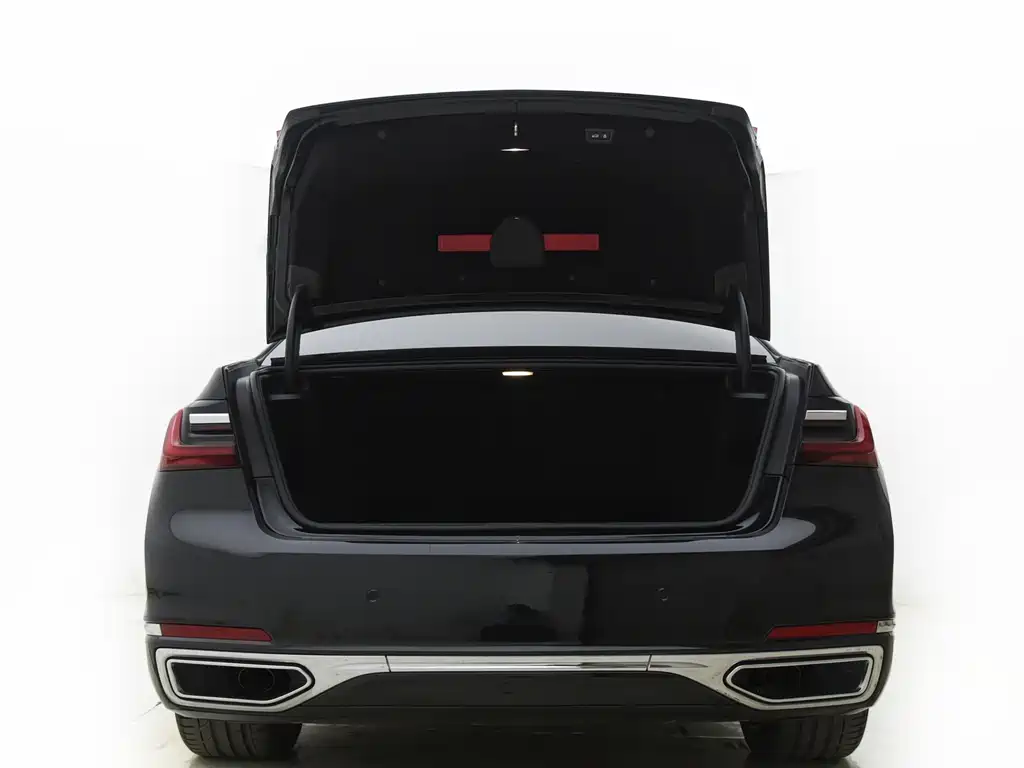 BMW 7 Series — миниатюра 7