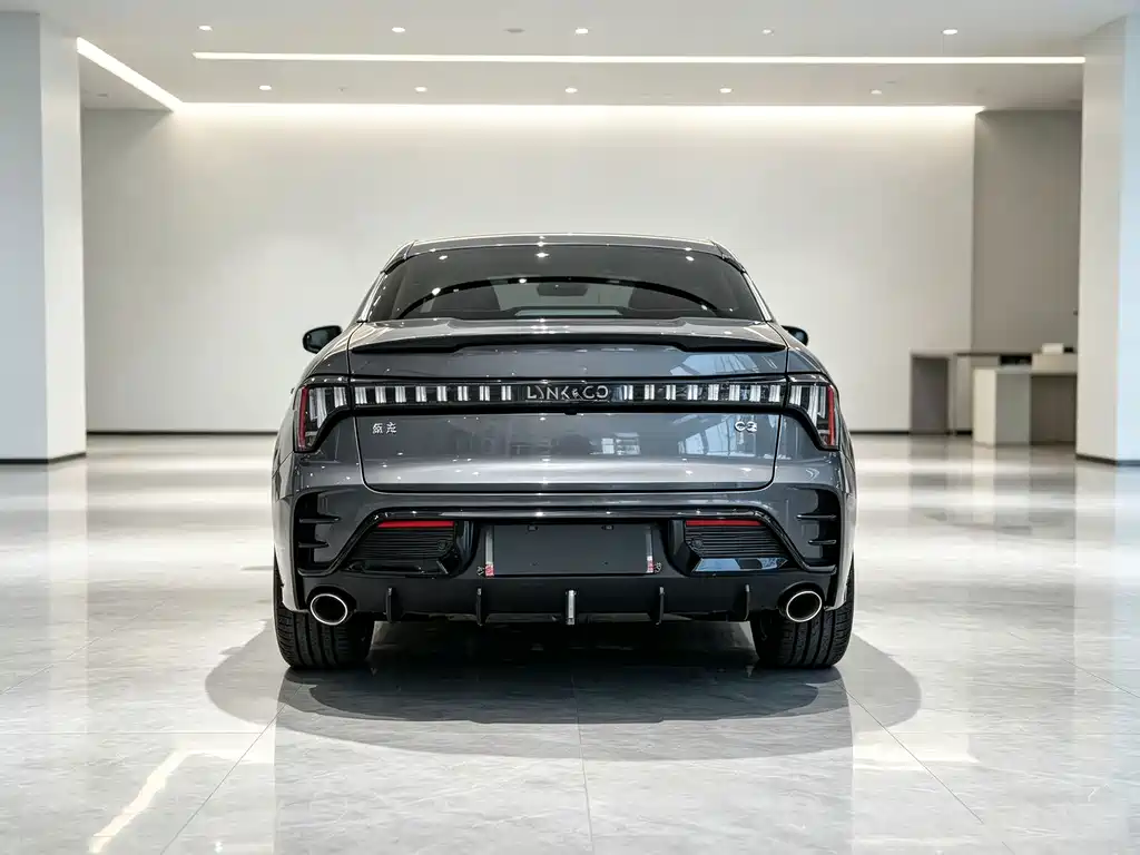 Lynk & Co 03 — миниатюра 7