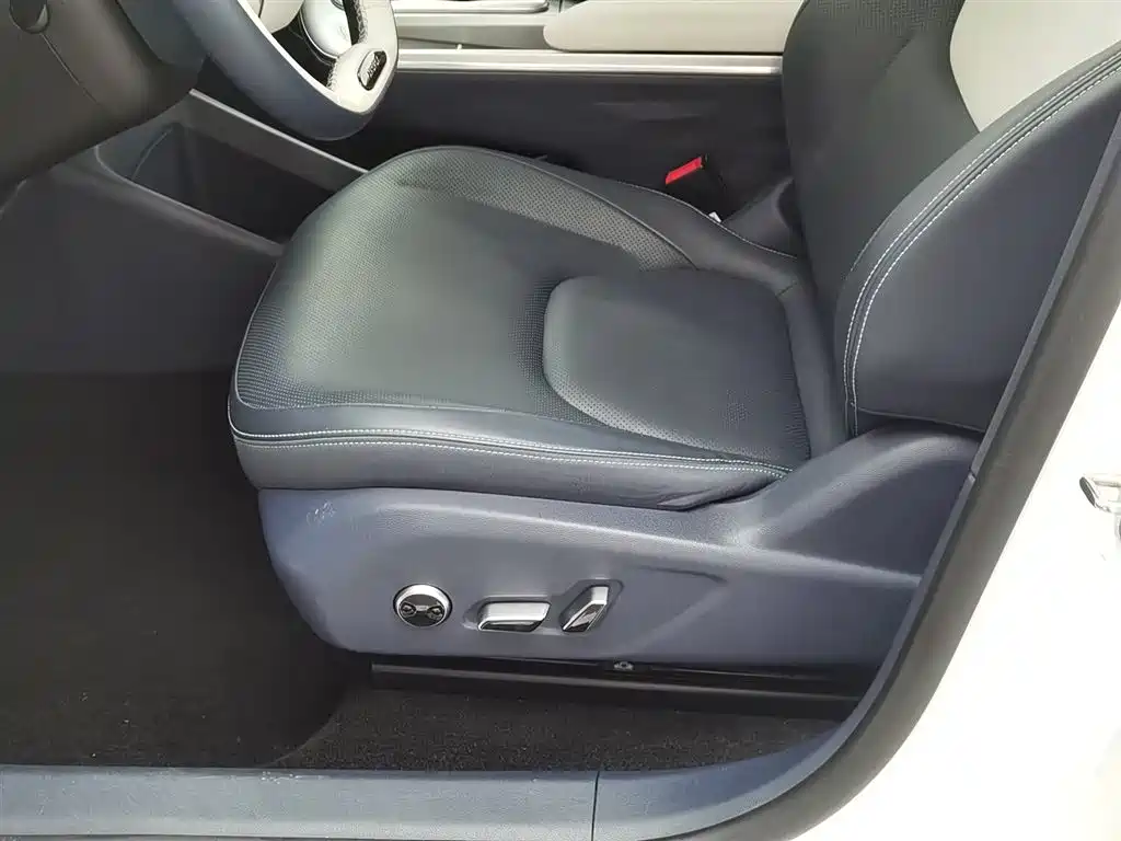 ARCFOX EXTREME FOX POLAR FOX ALPHA T5