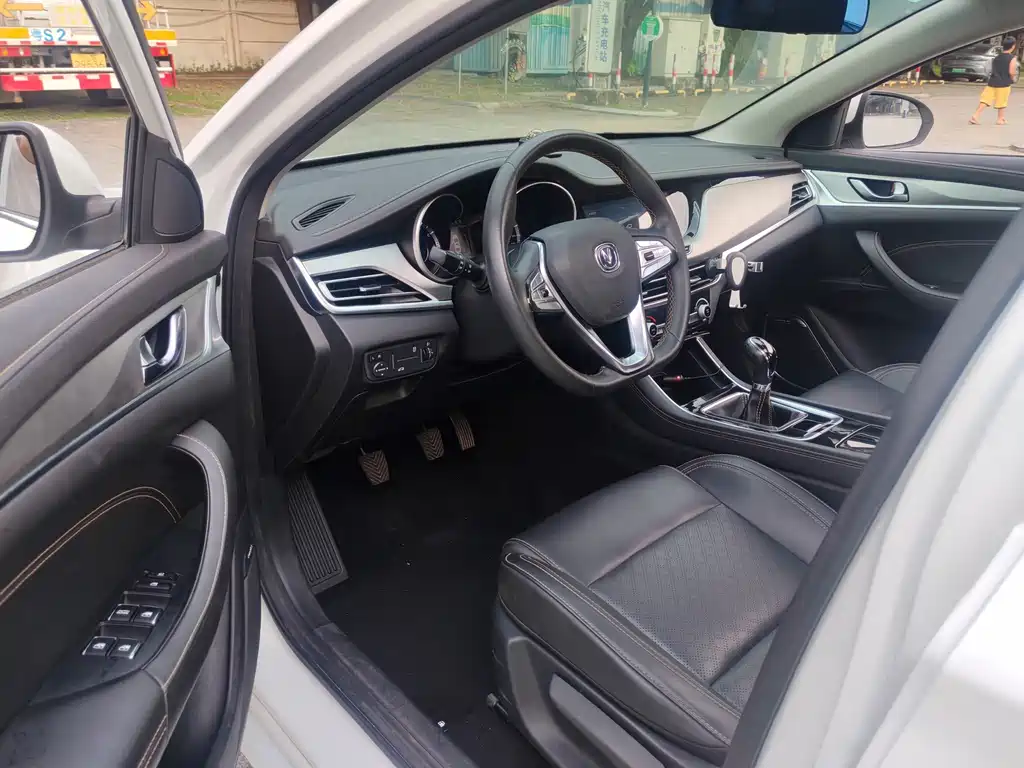 Changan Eado — миниатюра 7