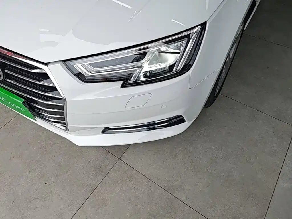 Audi A4L — миниатюра 24