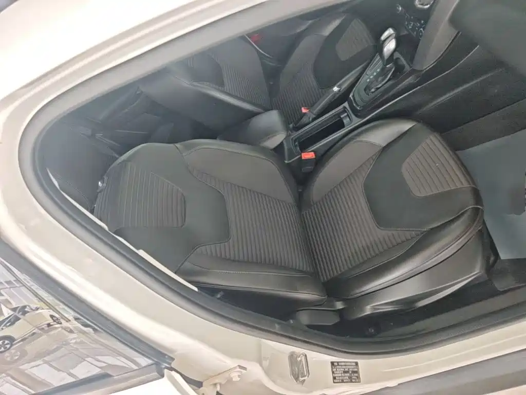 Ford Focus — миниатюра 25