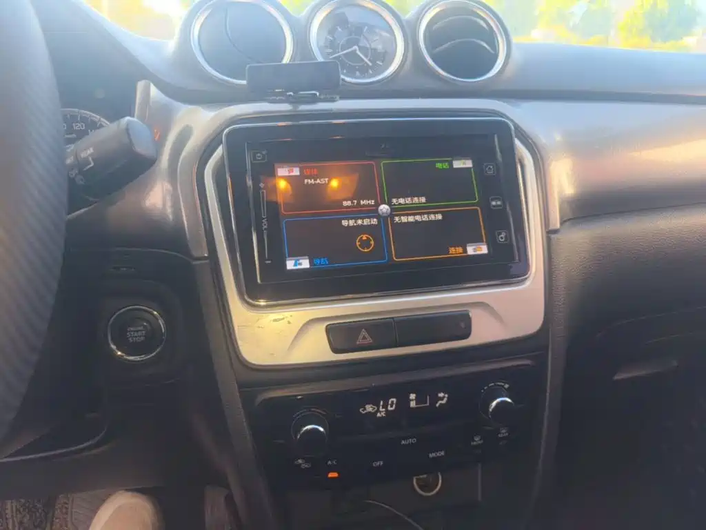 Suzuki Vitara — миниатюра 13