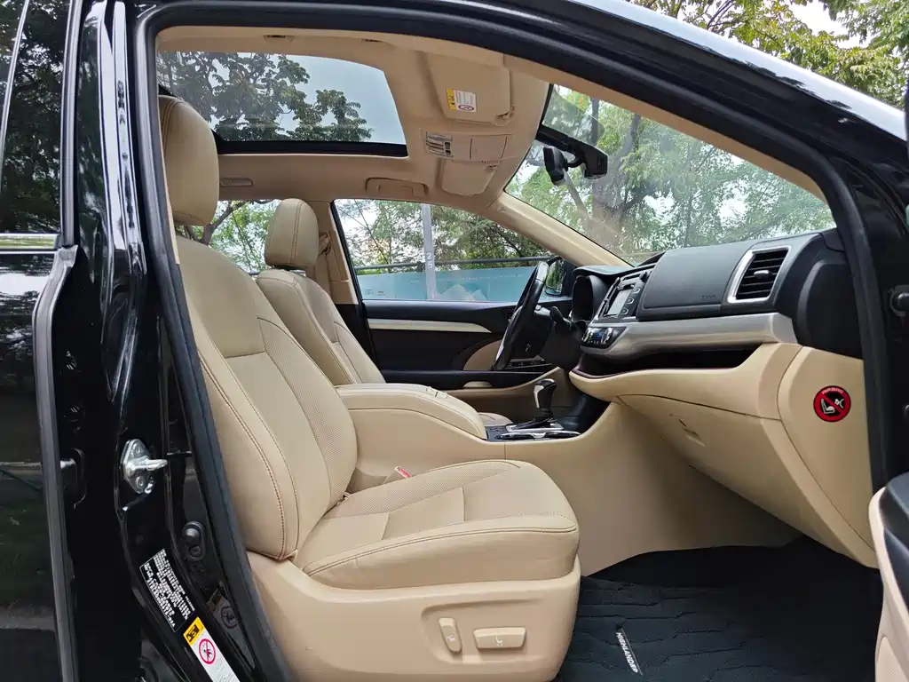 Toyota Highlander — миниатюра 17