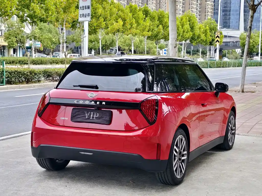 MINI MINI COOPER EV — миниатюра 5