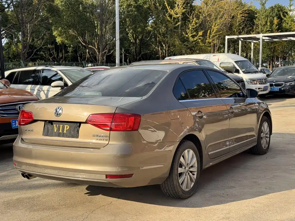 Volkswagen Sagitar — миниатюра 7