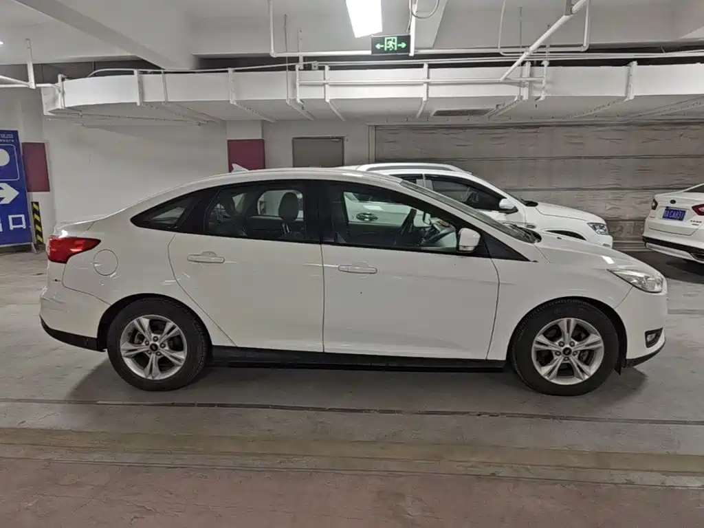 Ford Focus — миниатюра 26