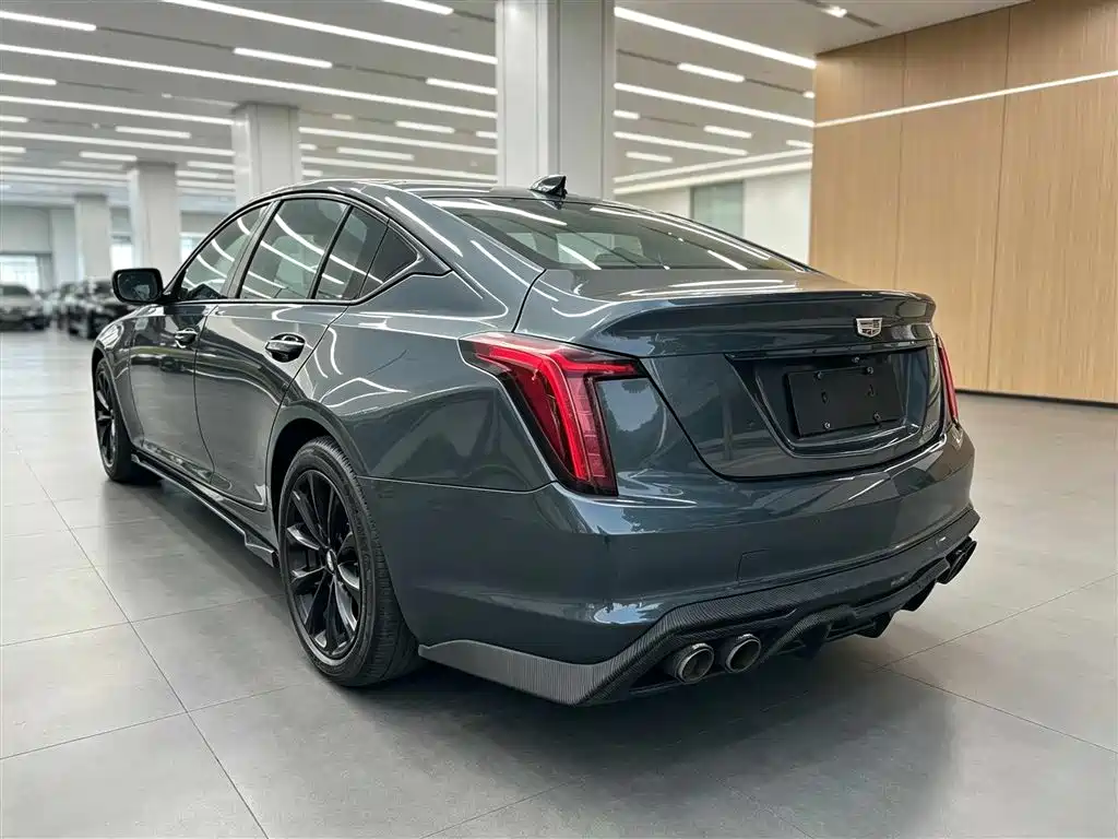Cadillac CT5 — миниатюра 4