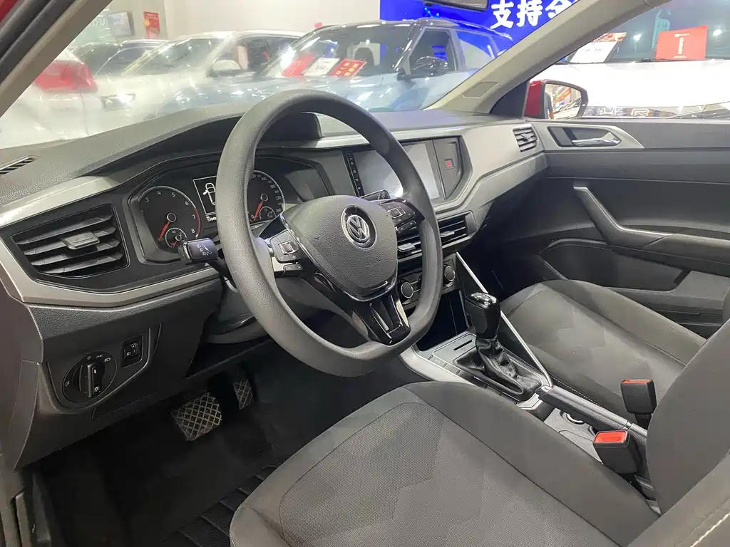 Volkswagen Polo — миниатюра 4