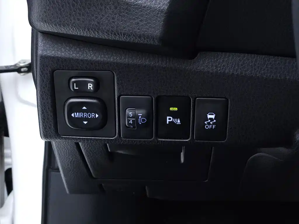 Toyota Corolla — миниатюра 15