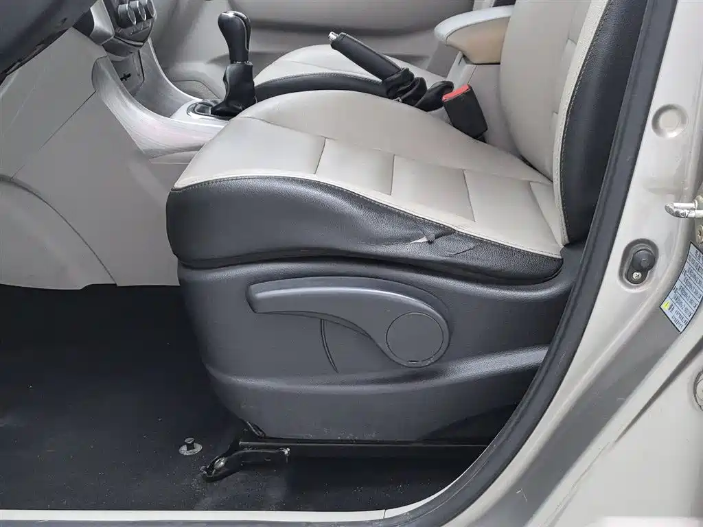 DONGFENG POPULAR S500