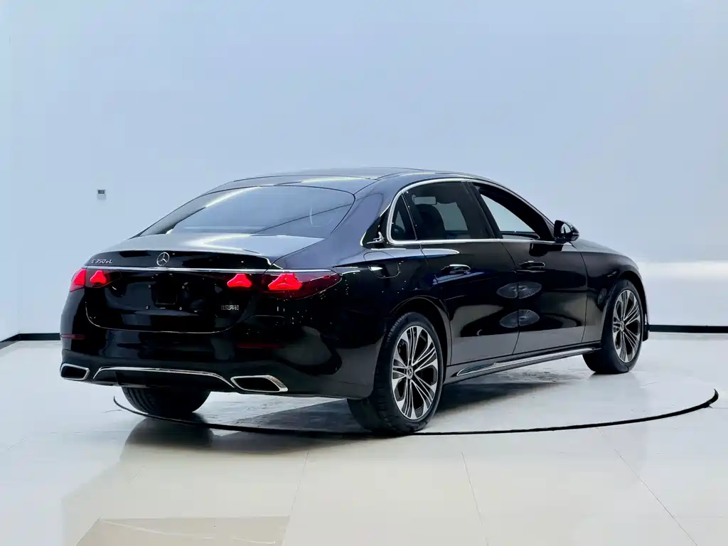 Mercedes-Benz E-Class New Energy — миниатюра 10