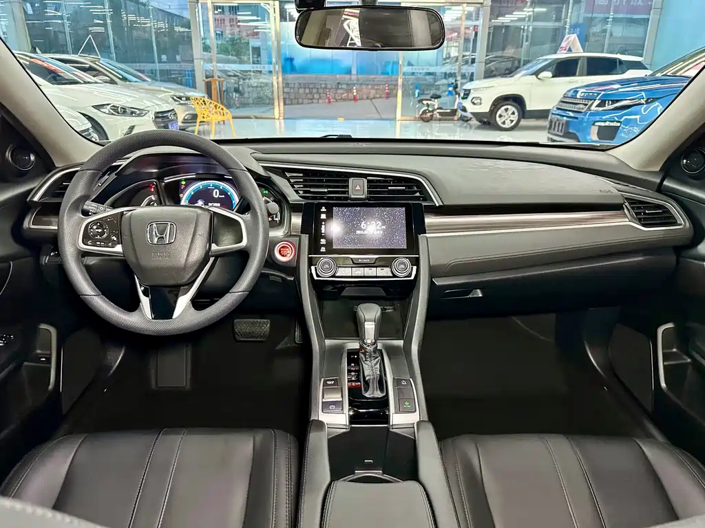 Honda Civic — миниатюра 7