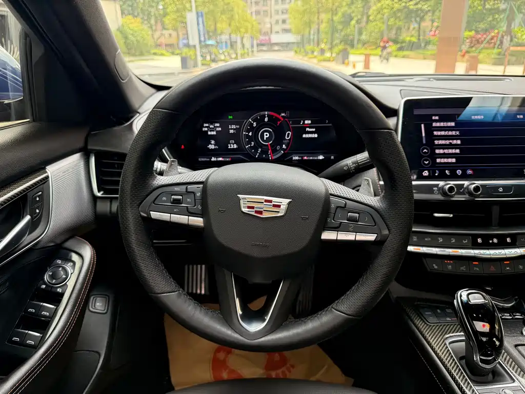 Cadillac CT5 — миниатюра 7
