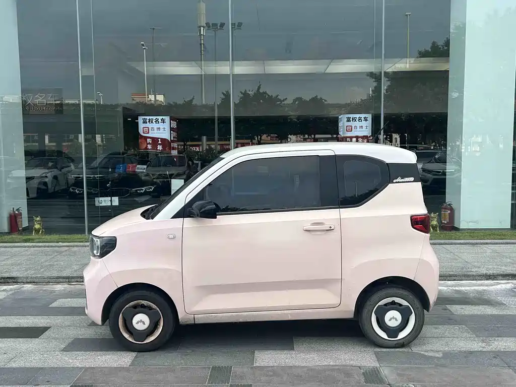 Wuling MINIEV — миниатюра 5