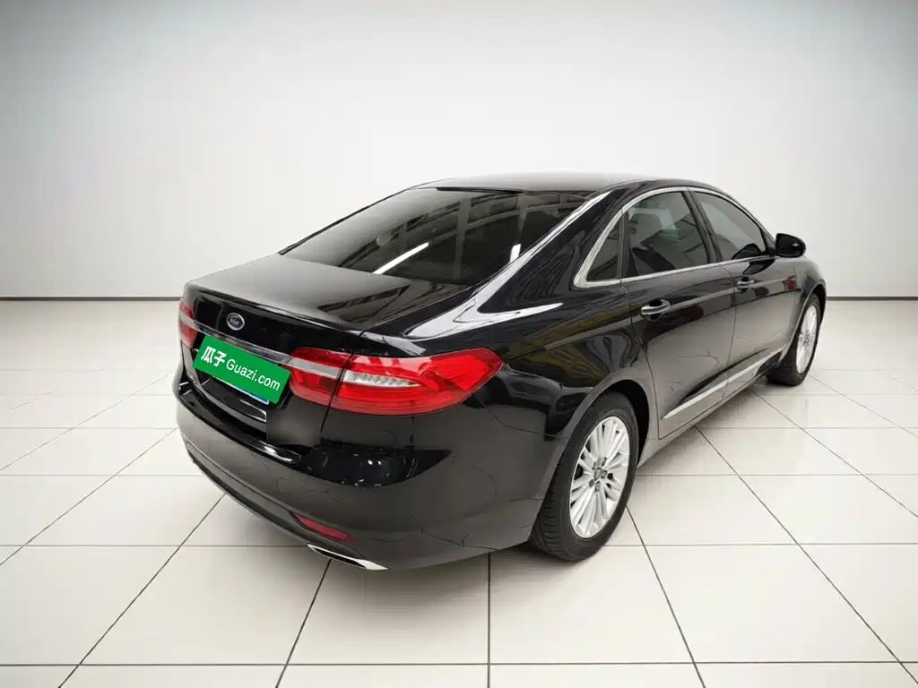 Ford Taurus — миниатюра 4