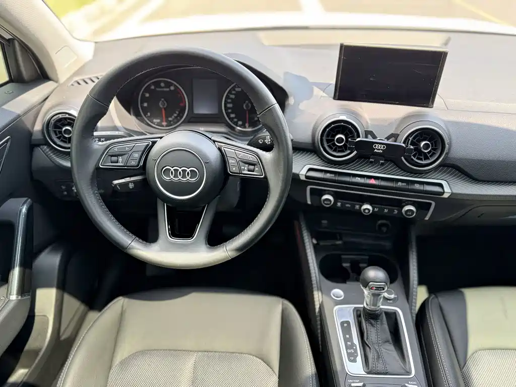 Audi Q2L — миниатюра 7
