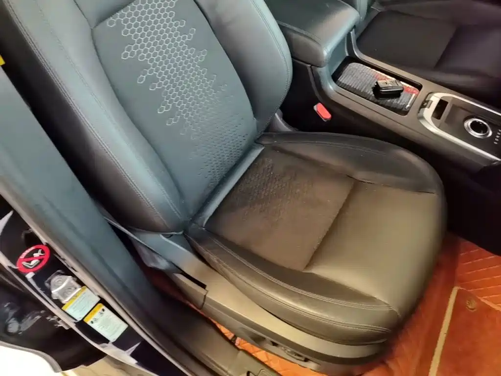 Land Rover Discovery Sport — миниатюра 25