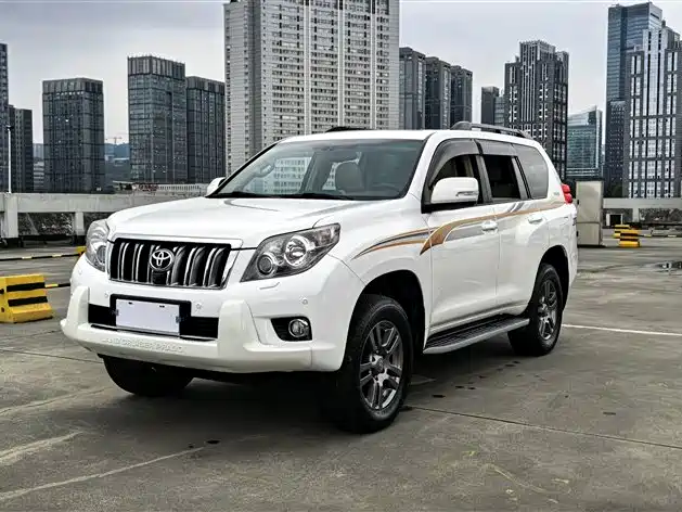 Toyota Land Cruiser Prado 2010 4.0L AT VX NAVI