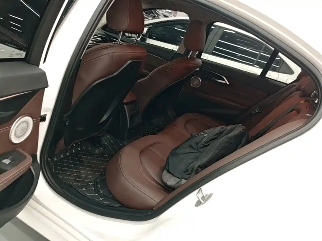 BMW 1 Series — миниатюра 17