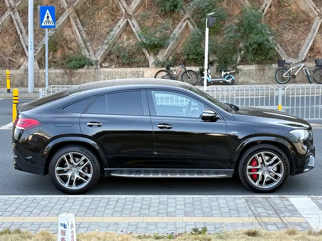 MERCEDES-BENZ GLE COUPE AMG