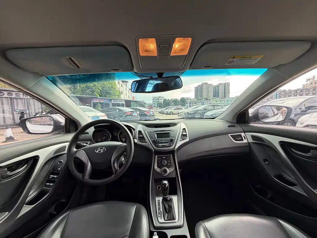 Hyundai Elantra Langdong — миниатюра 9