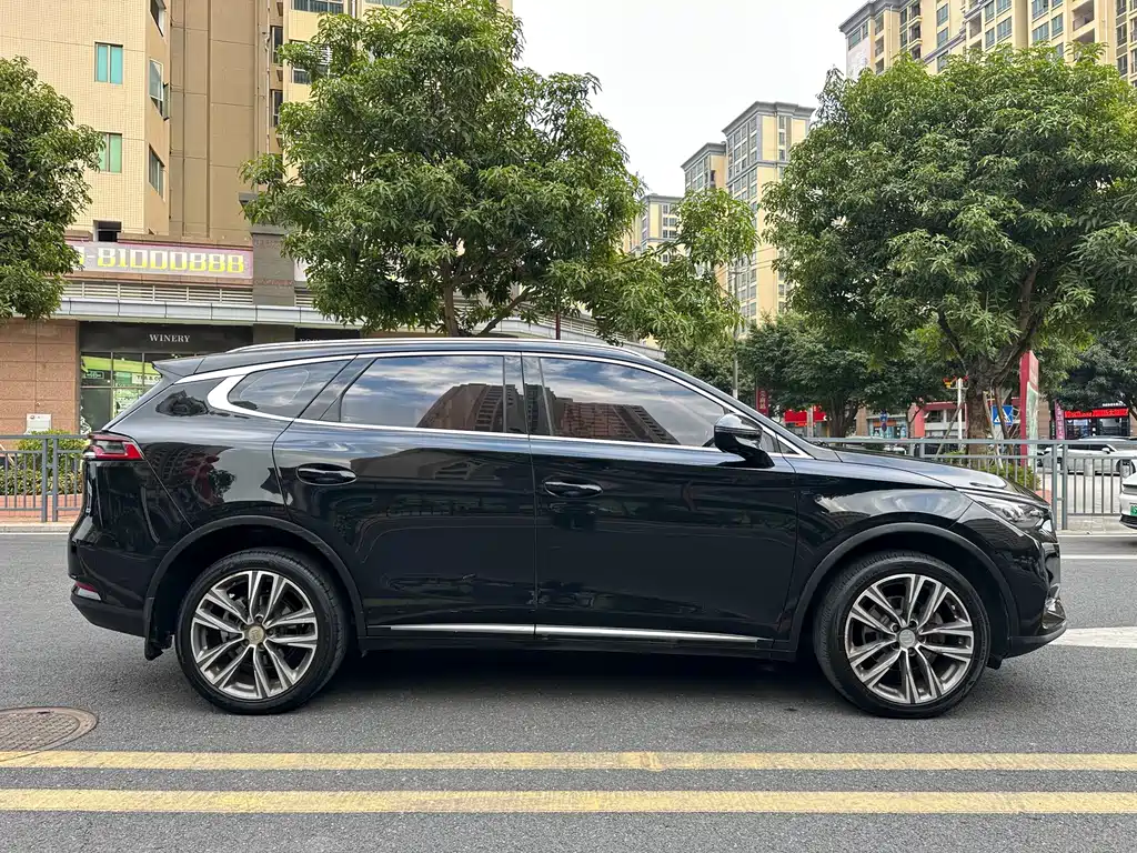 BYD TANG