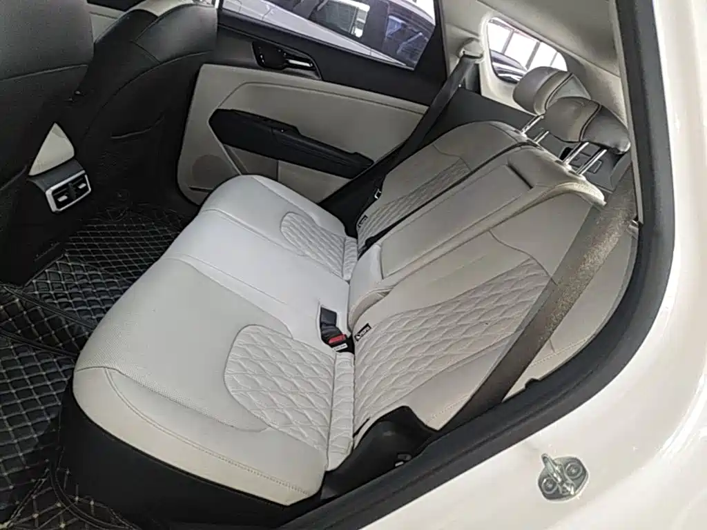 Kia Sportage - фото 17